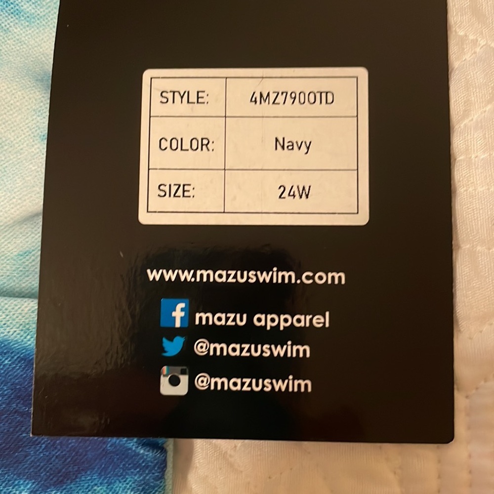 Mazu Swim Ocean Print One Piece Swimsuit 24W - Picture 5 of 9